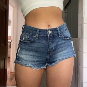 NEW H&M Low Rise Dark Wash Denim Shorts Size:XS